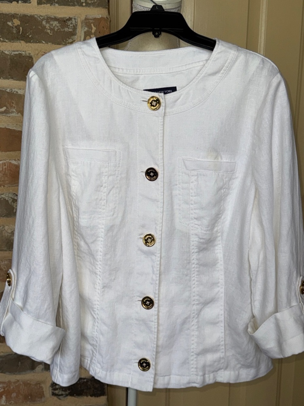 Jones NY White Button-Up Linen Jacket Gold Buttons Tab Sleeve Timeless Classic
